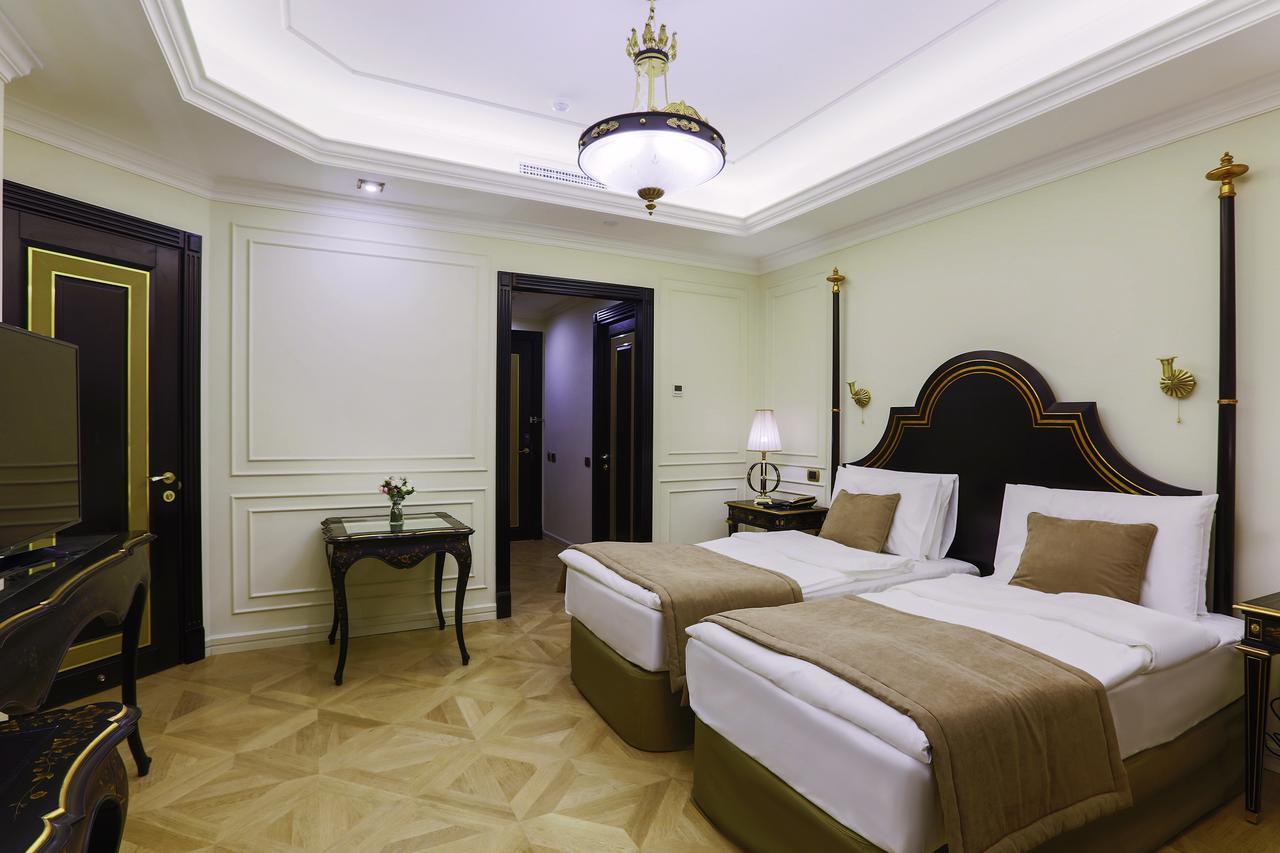 Golden Palace Hotel เยเรวาน ภายนอก รูปภาพ